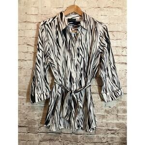 Foxcroft Top Womens 16 Wrinkle Free Shaped Zebra Animal Print Belted Button Up